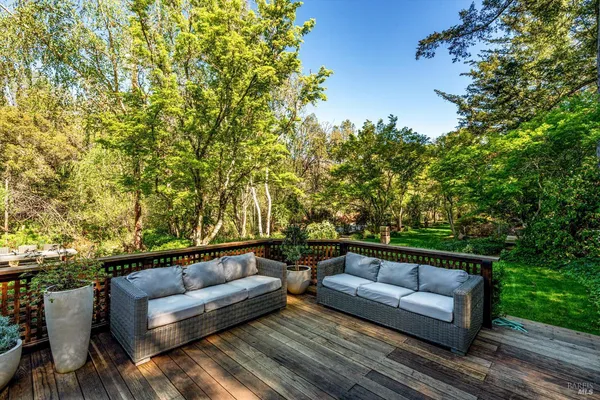$9,000 | 850 Conn Valley Road, St. Helena, CA 94574
