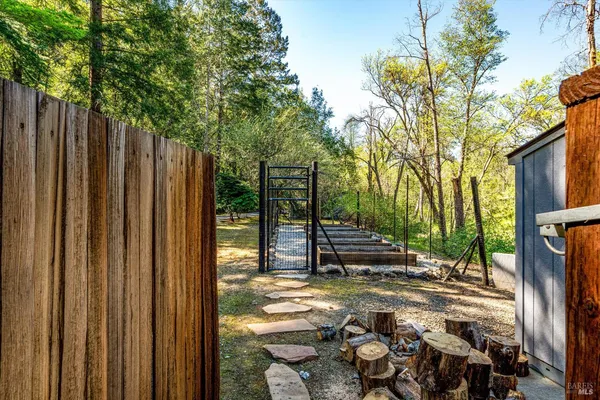 $9,000 | 850 Conn Valley Road, St. Helena, CA 94574
