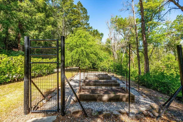 $9,000 | 850 Conn Valley Road, St. Helena, CA 94574