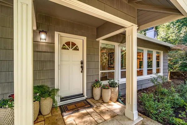 $9,000 | 850 Conn Valley Road, St. Helena, CA 94574