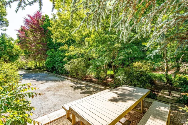 $9,000 | 850 Conn Valley Road, St. Helena, CA 94574