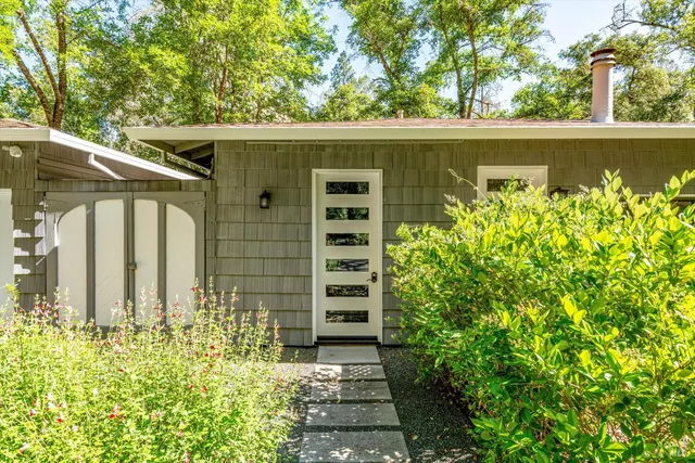 $9,000 | 850 Conn Valley Road, St. Helena, CA 94574