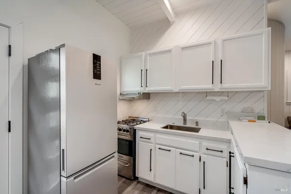$9,000 | 850 Conn Valley Road, St. Helena, CA 94574