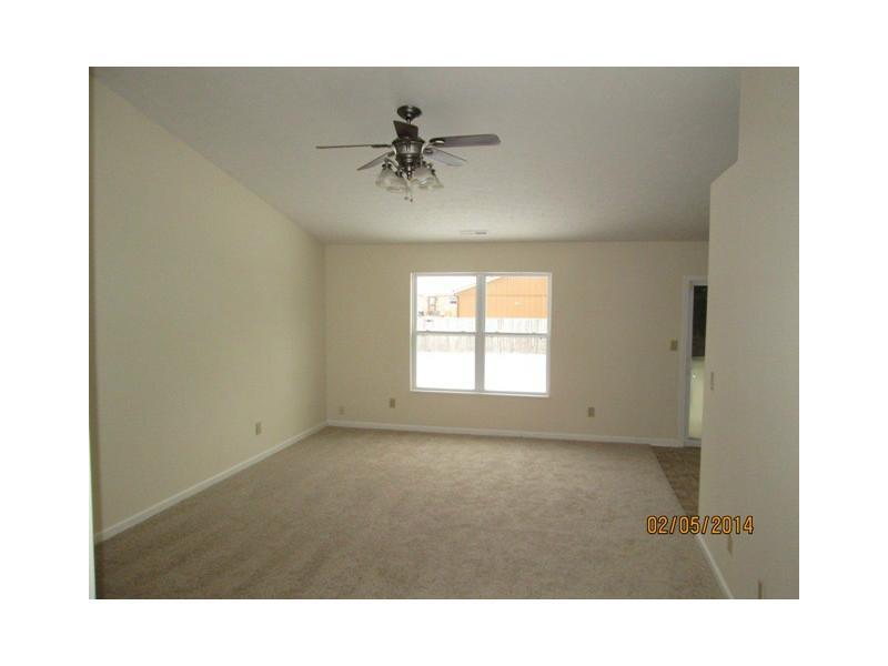 5828 Long Ridge Place Indianapolis, IN 46221 - Photo 3 of 11 Gallery Image 3