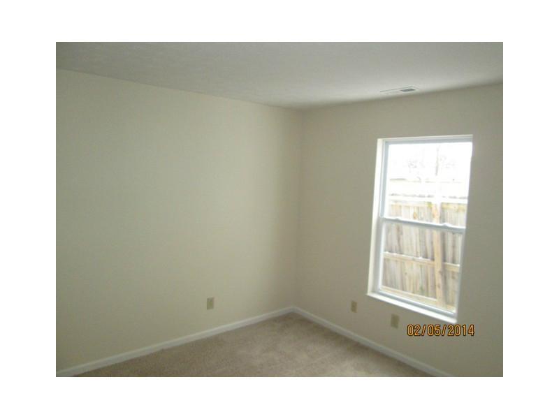 5828 Long Ridge Place Indianapolis, IN 46221 - Photo 6 of 11 Gallery Image 6