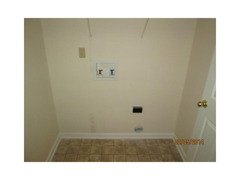 5828 Long Ridge Place Indianapolis, IN 46221 - Photo 10 of 11 Gallery Image 10