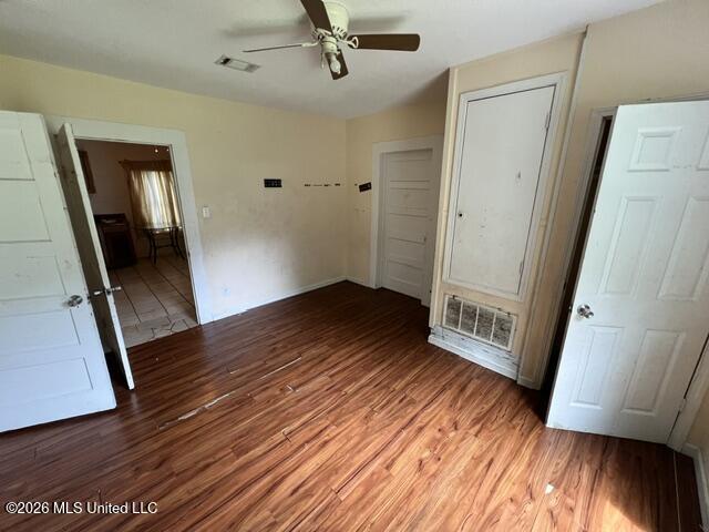 7112 Grierson Street Moss Point, MS 39563 - Photo 15 of 19 7112 Grierson - bedroom 2 view 1