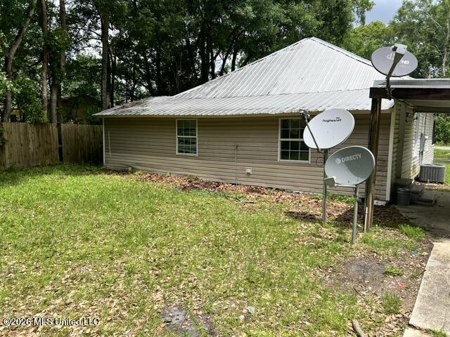 7112 Grierson Street Moss Point, MS 39563 - Photo 6 of 19 7112 Grierson - back view 2