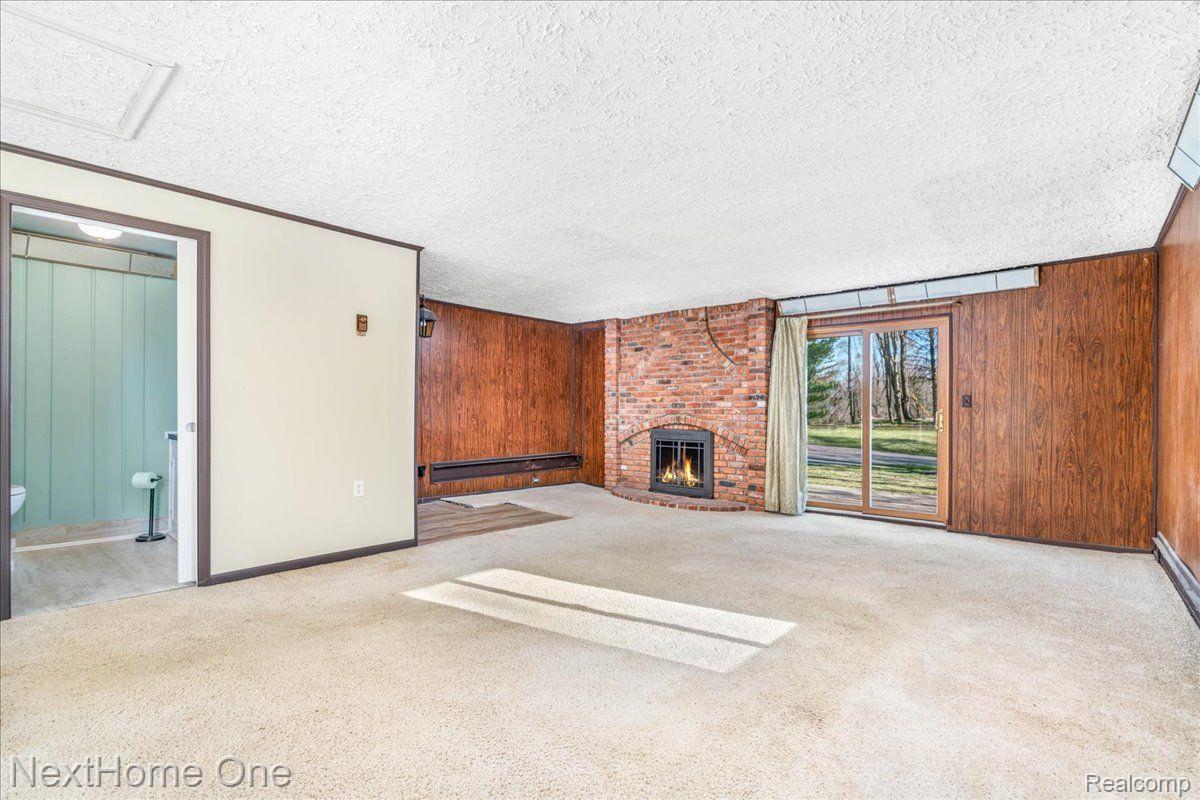 7785 Chilson Road Pinckney, MI 48169 - Photo 15 of 50 sliding glass door