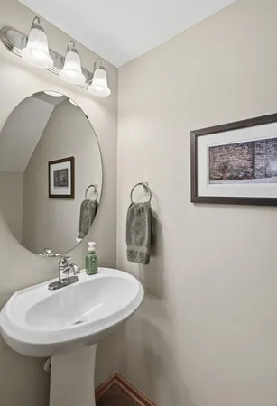 $284,900 | 186 Sawtooth Court Southeast, Rochester, MN 55904