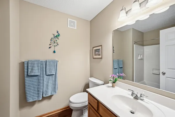 $284,900 | 186 Sawtooth Court Southeast, Rochester, MN 55904