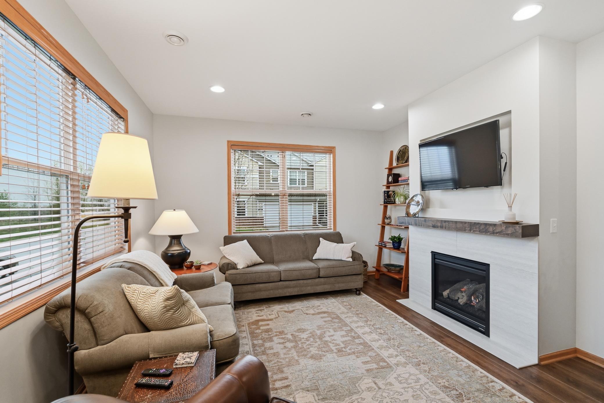 186 Sawtooth Court Southeast Rochester, MN 55904 - Photo 5 of 34