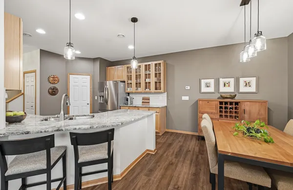 $284,900 | 186 Sawtooth Court Southeast, Rochester, MN 55904