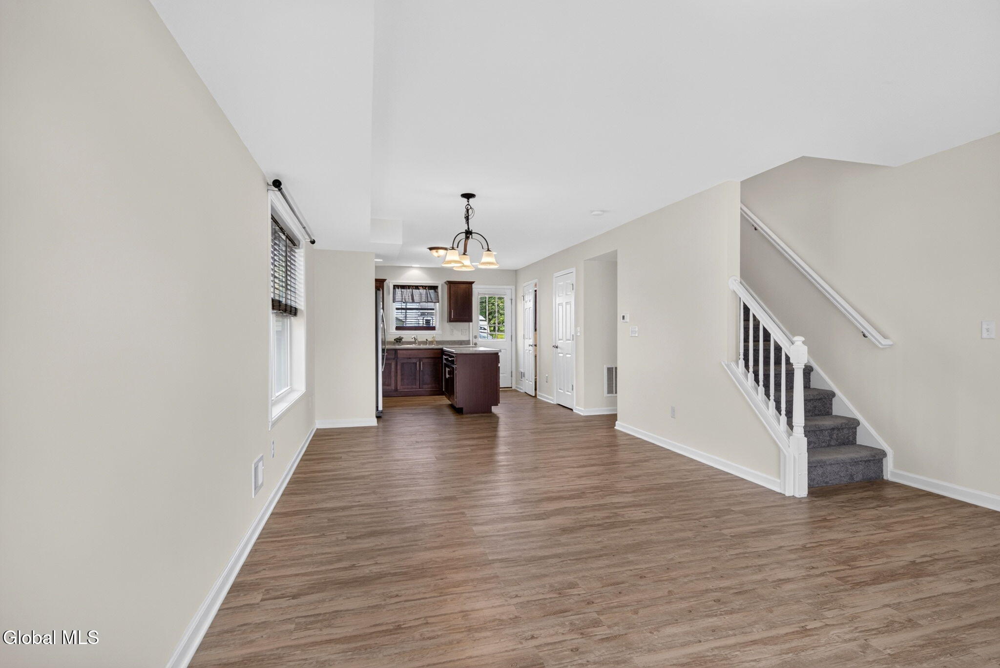 2451 Consaul Road Schenectady, NY 12304 - Photo 4 of 25 4-web-or-mls-003_DSC01364