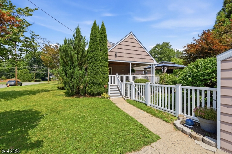 52 Roxbury Drive Kenvil, NJ 07847 - Photo 29 of 39