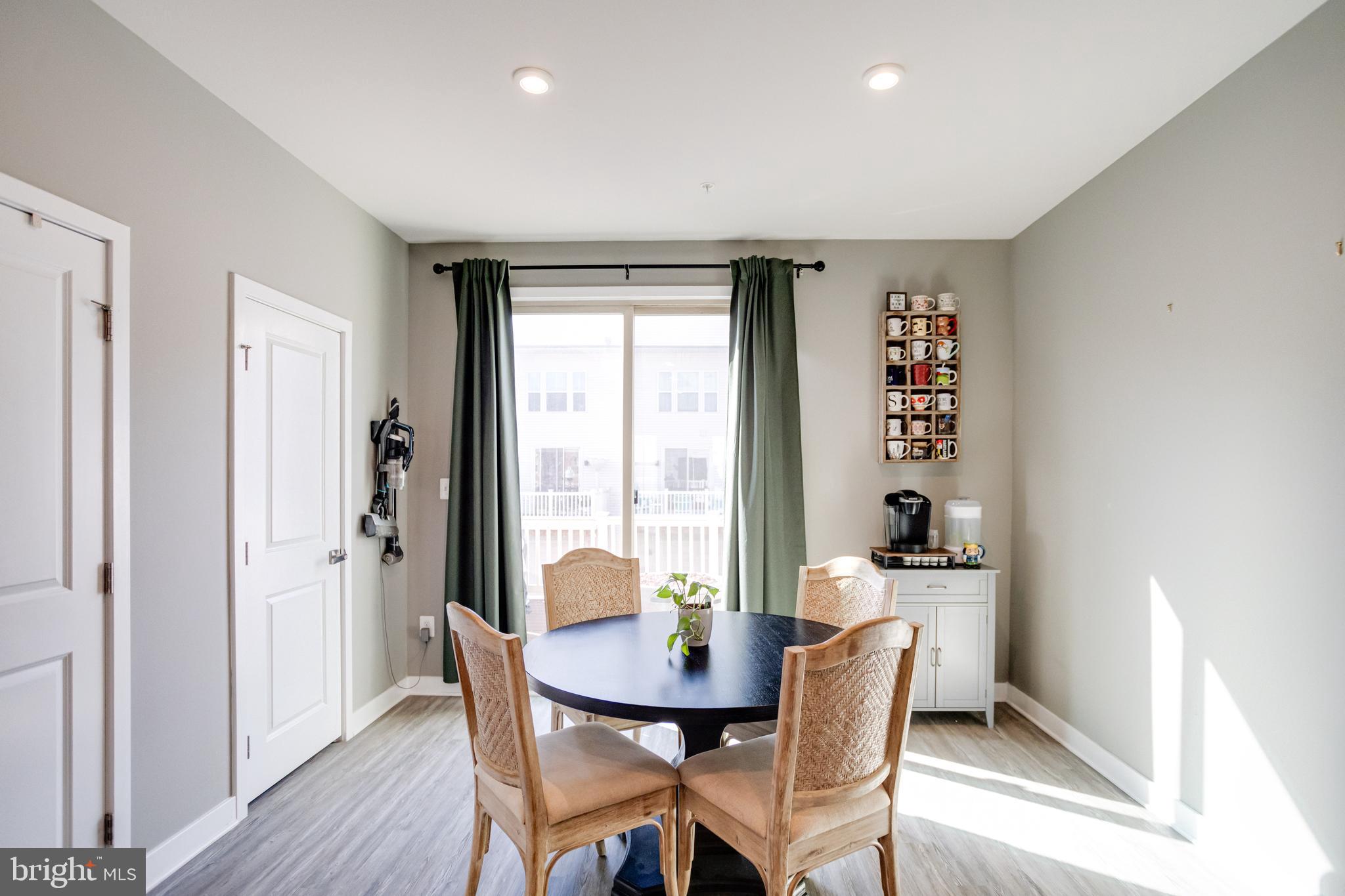 216 South Newkirk Street Baltimore, MD 21224 - Photo 10 of 35 Dining Room