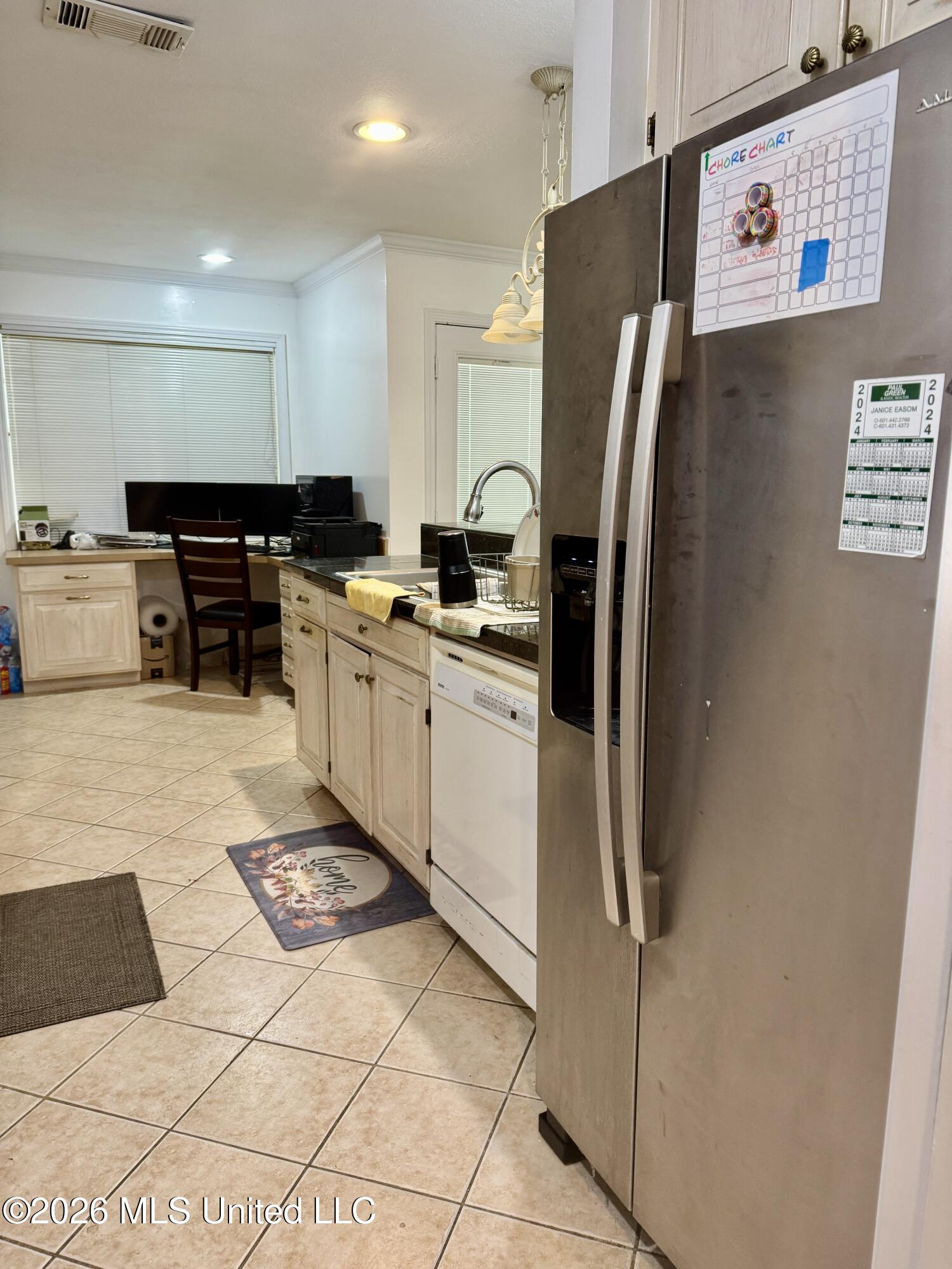 109 North Meadow Road Natchez, MS 39120 - Photo 6 of 28 IMG_9967