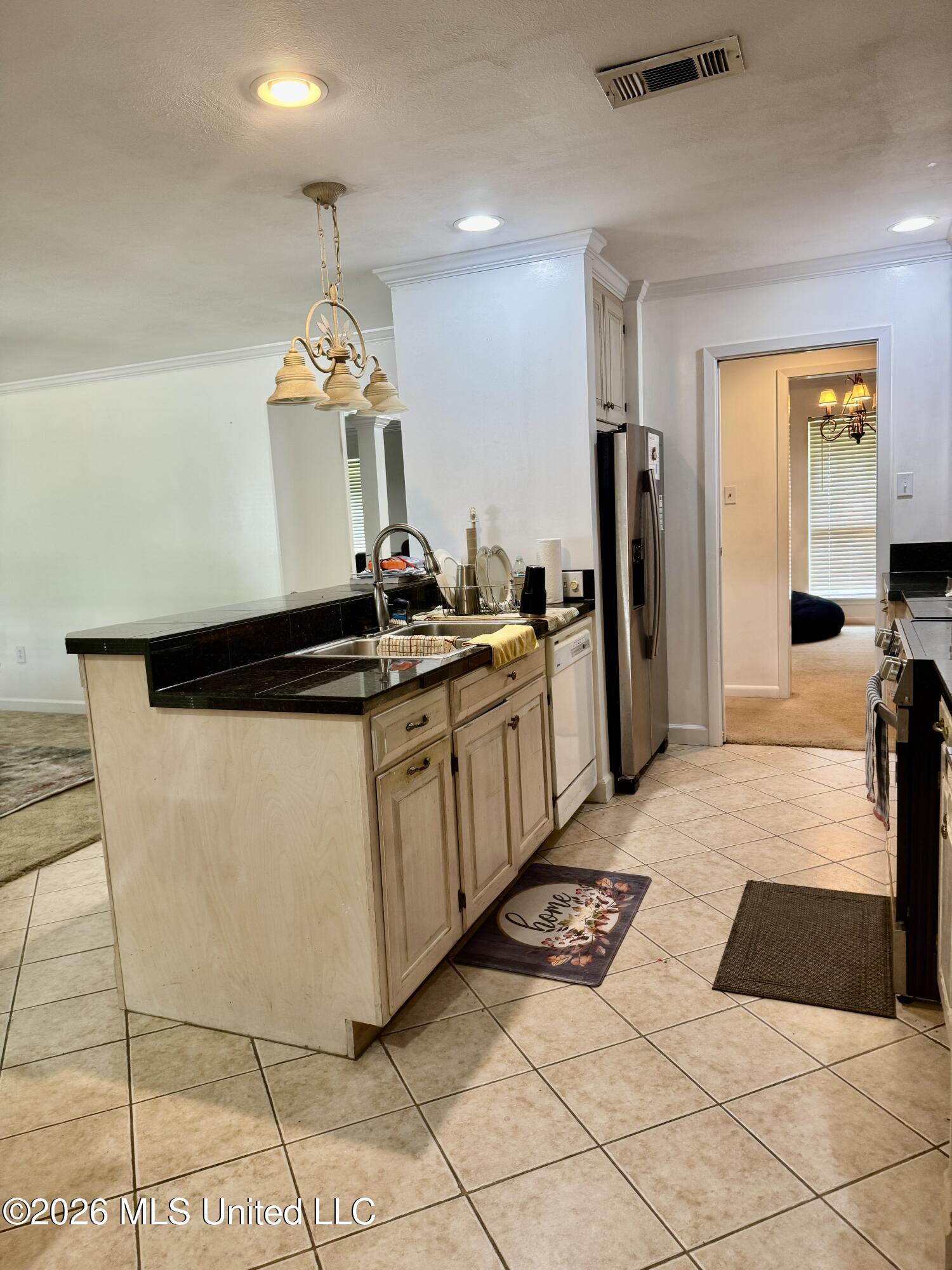 109 North Meadow Road Natchez, MS 39120 - Photo 10 of 28 IMG_9975