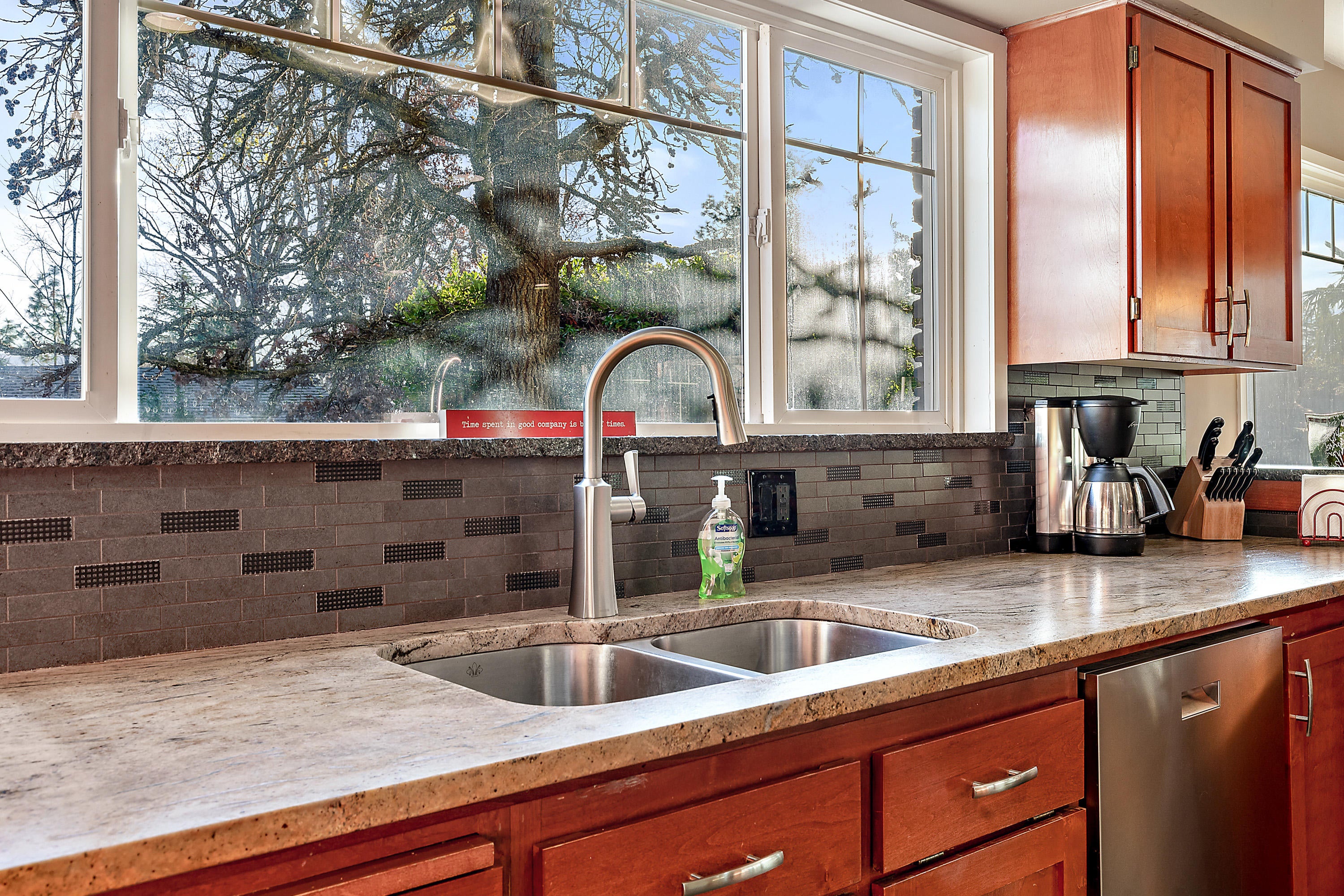 34 South Foothill Road Medford, OR 97504 - Photo 18 of 67 18_SF_48