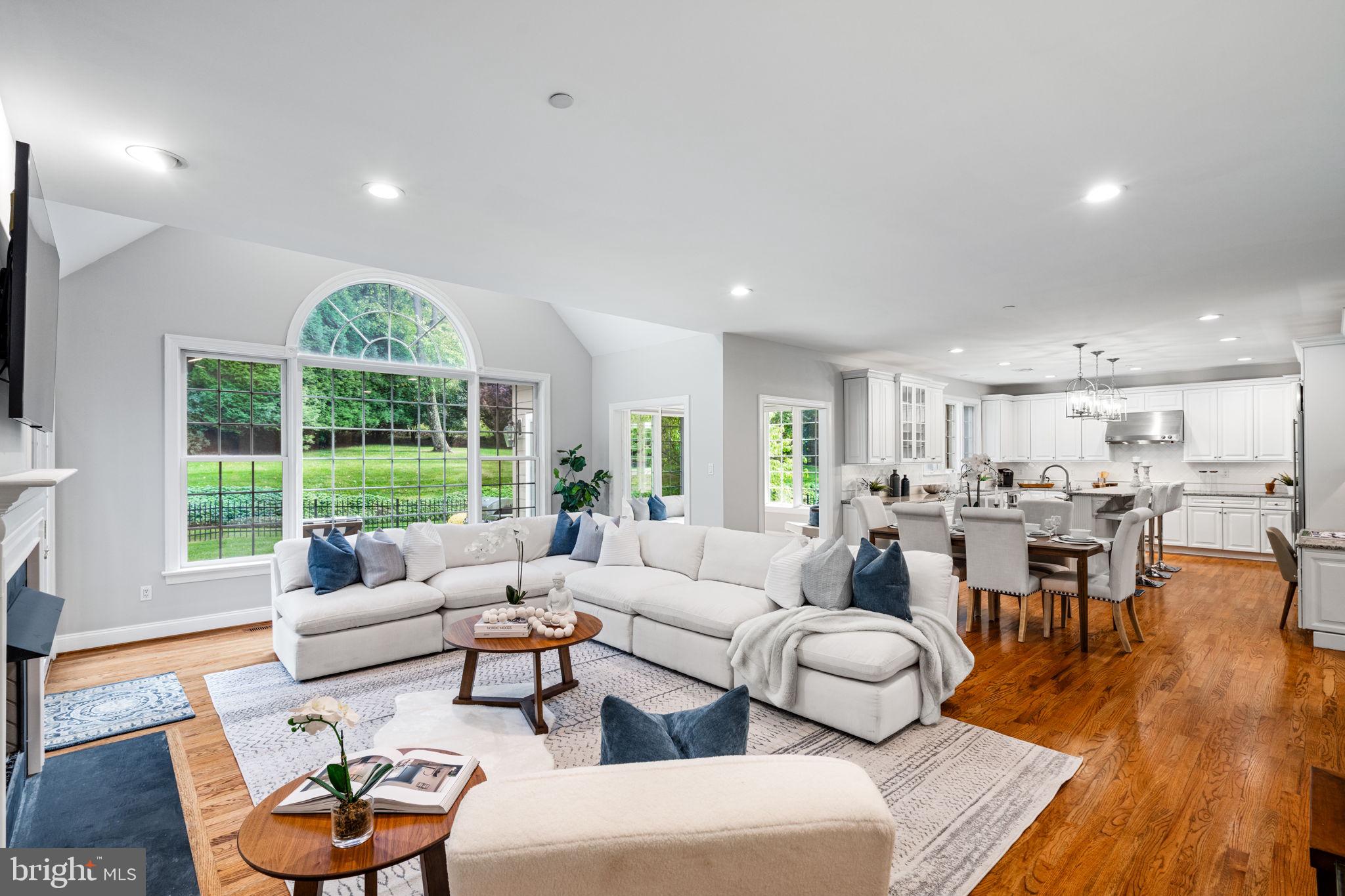 815 Brower Road Wayne, PA 19087 - Photo 21 of 84 Great Room With Arched window wall
