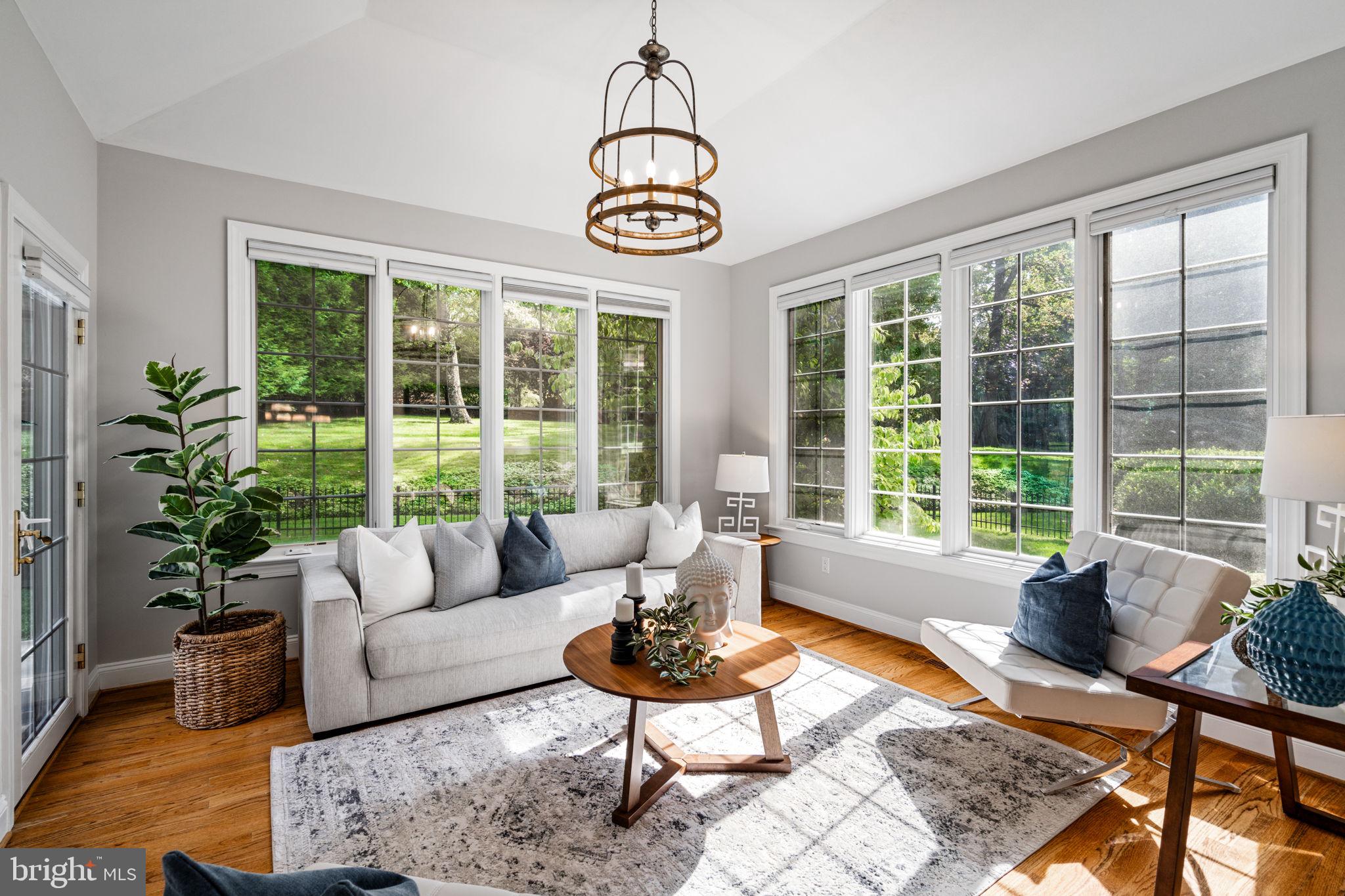 815 Brower Road Wayne, PA 19087 - Photo 32 of 84 Morning Room / 4 Seasons Sunroom