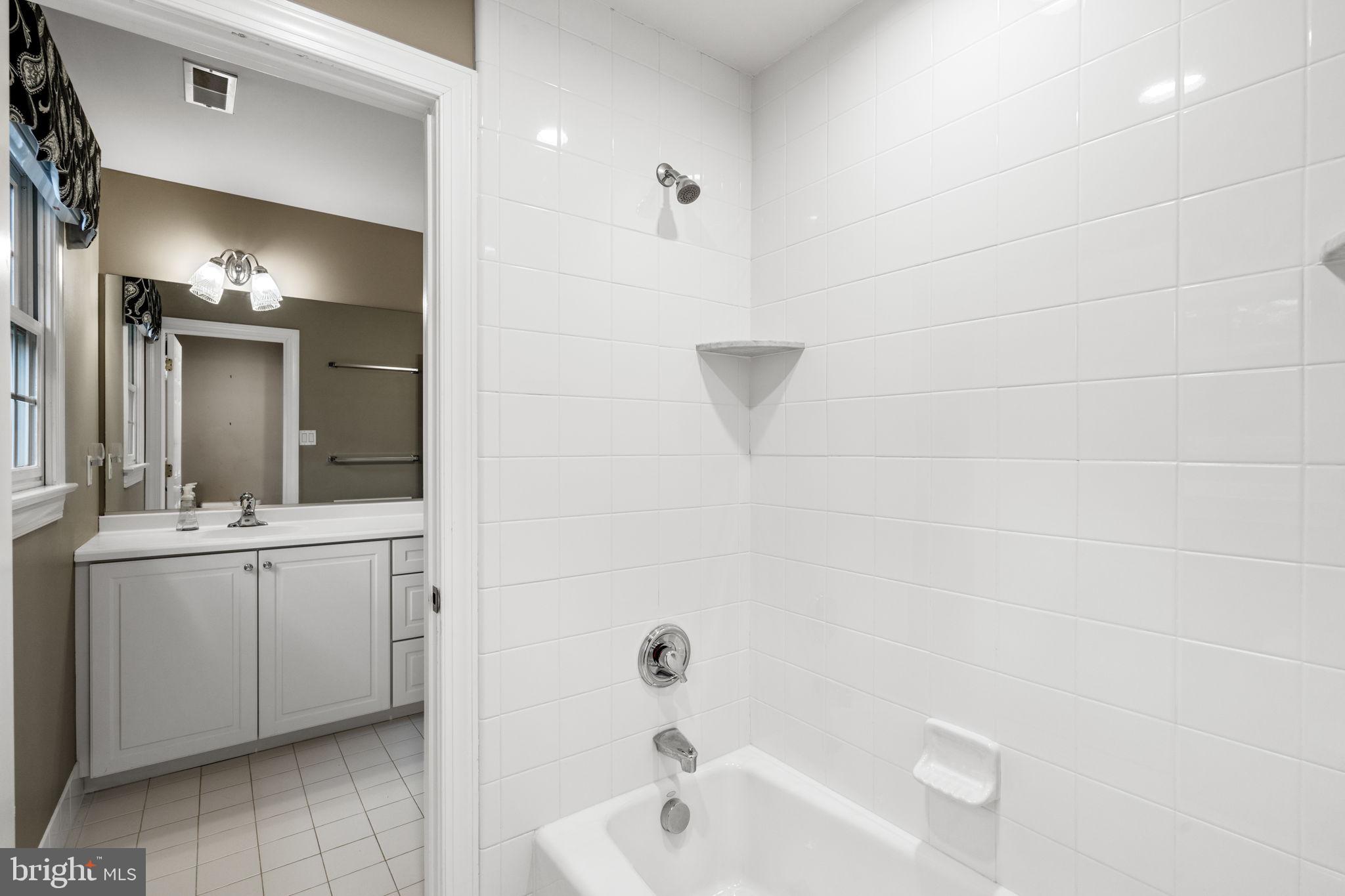 815 Brower Road Wayne, PA 19087 - Photo 56 of 84 Full Hall Bath