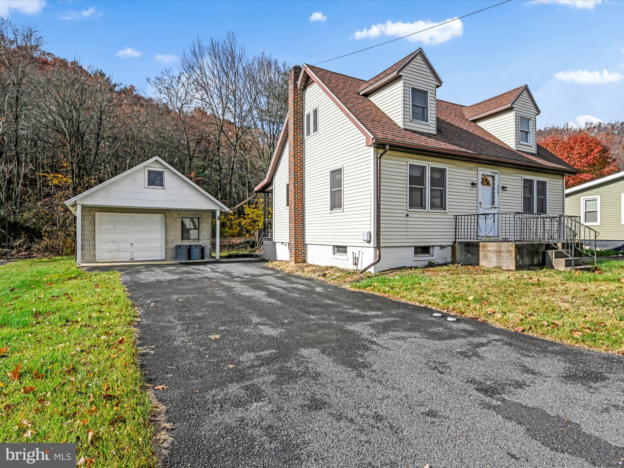 229 Tremont Road Pine Grove, PA 17963 - Photo 3 of 27 Gallery Image 3
