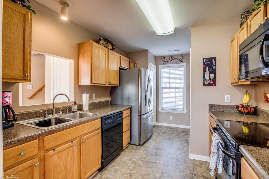 284 Sailway Road Winston-Salem, NC 27127 - Photo 11 of 27 Gallery Image 11