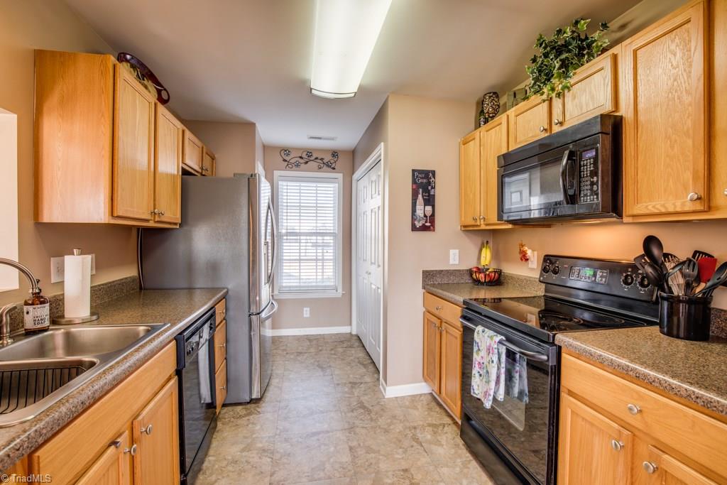 284 Sailway Road Winston-Salem, NC 27127 - Photo 12 of 27 Gallery Image 12
