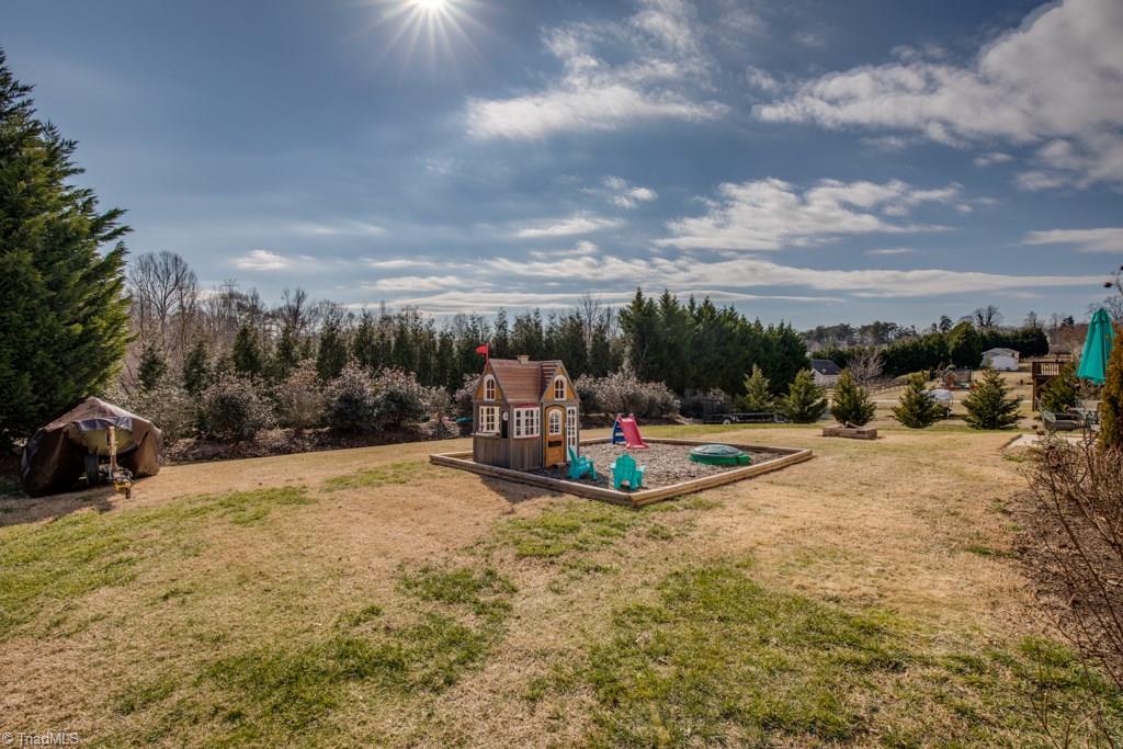 284 Sailway Road Winston-Salem, NC 27127 - Photo 22 of 27 Gallery Image 22