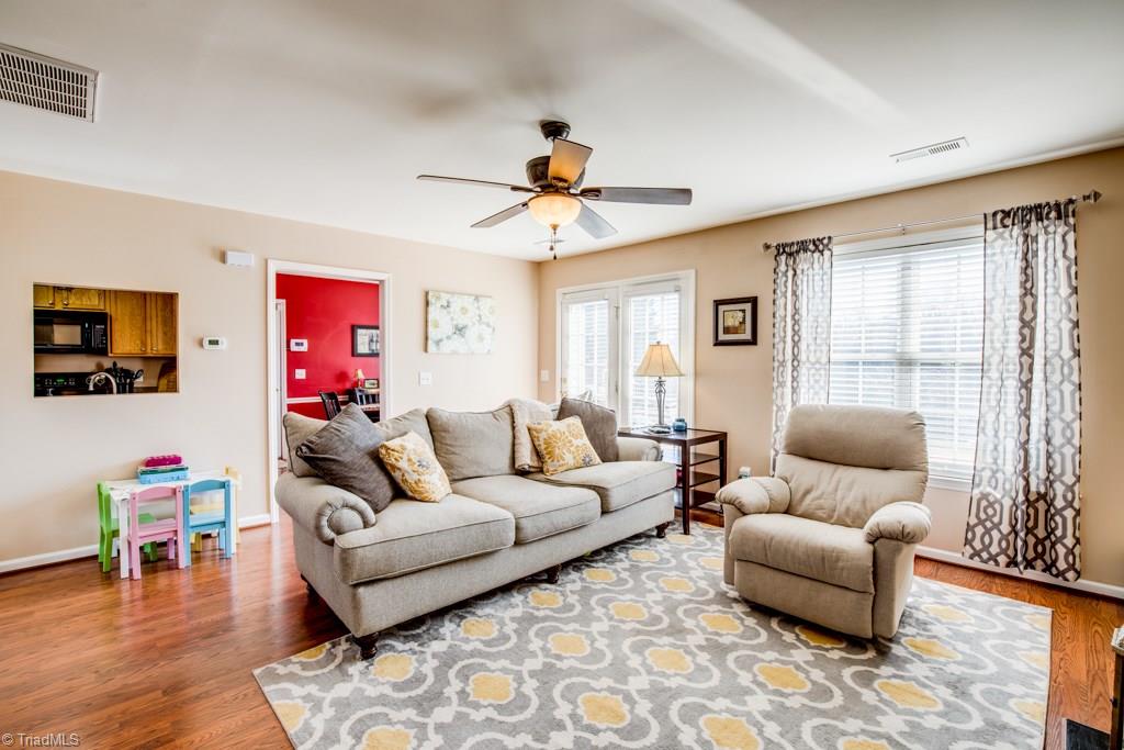 284 Sailway Road Winston-Salem, NC 27127 - Photo 4 of 27 Gallery Image 4