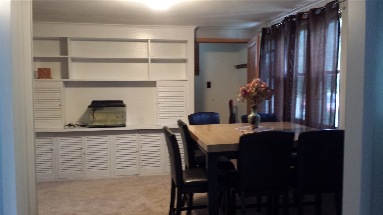 522 Cleveland Street Decatur, IN 46733 - Photo 4 of 20