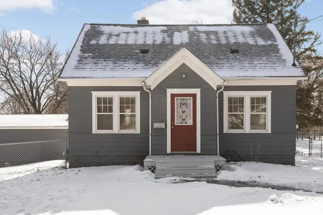 $289,900 | 5905 36th Avenue North, Crystal, MN 55422