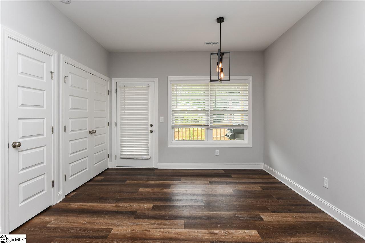 336 Ackley Road Greenville, SC 29607 - Photo 15 of 32