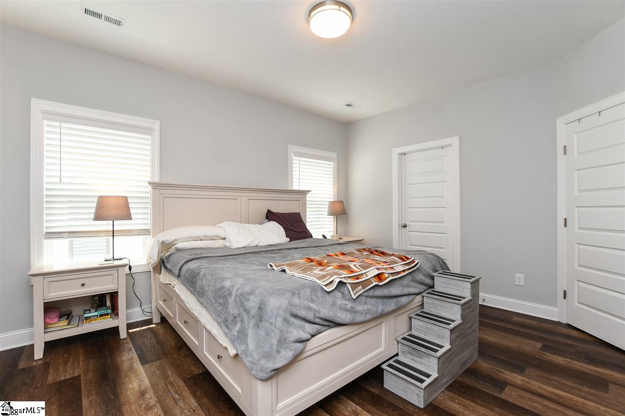 336 Ackley Road Greenville, SC 29607 - Photo 19 of 32
