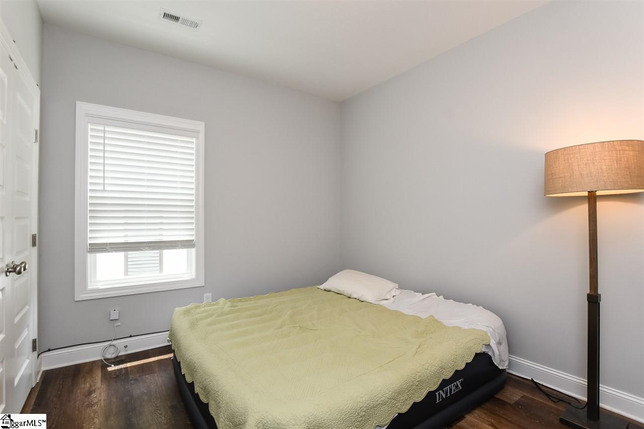 336 Ackley Road Greenville, SC 29607 - Photo 24 of 32