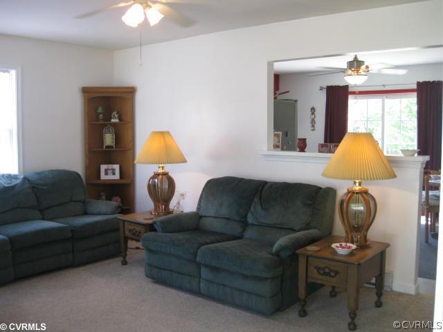 8526 Rainwater Road Richmond, VA 23237 - Photo 5 of 12 Den/Family/Great Room