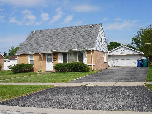 10907 Massasoit Avenue Chicago Ridge, IL 60415 - Photo 1 of 16