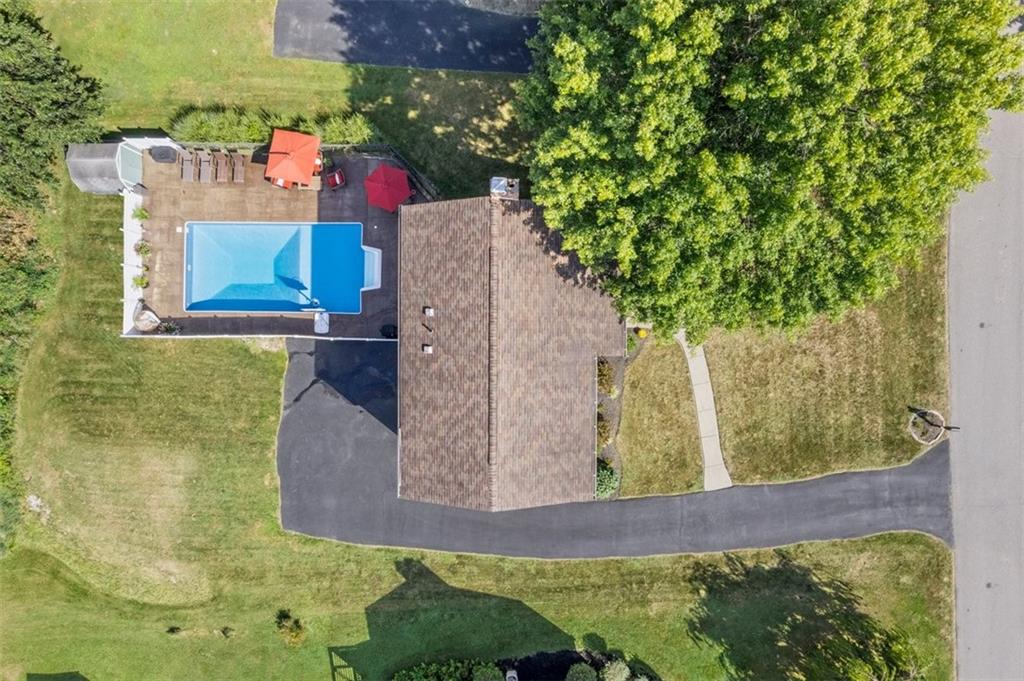 229 Lakeside Drive McKees Rocks, PA 15136 - Photo 33 of 35