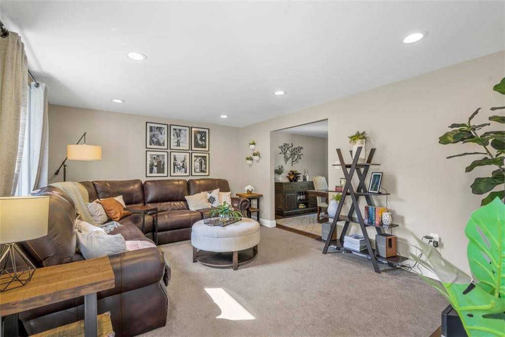 229 Lakeside Drive McKees Rocks, PA 15136 - Photo 5 of 35 a living room with furniture and a potted plant