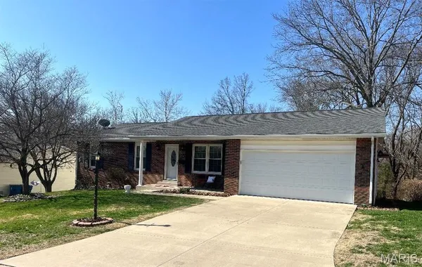 $215,000 | 2206 Gillis Street, Alton, IL 62002