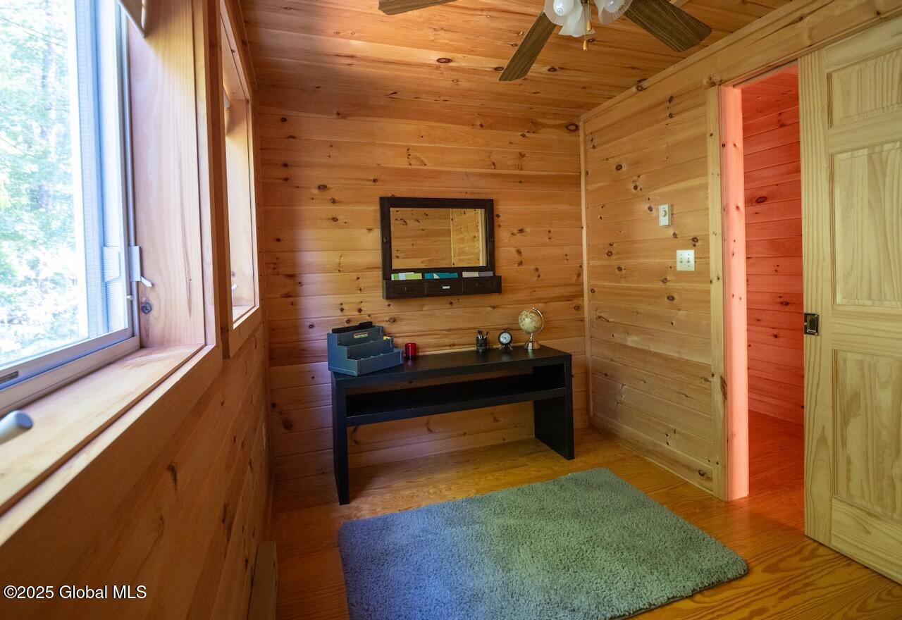 838 South Shore Road Edinburg, NY 12134 - Photo 33 of 68 29_office seconf floor