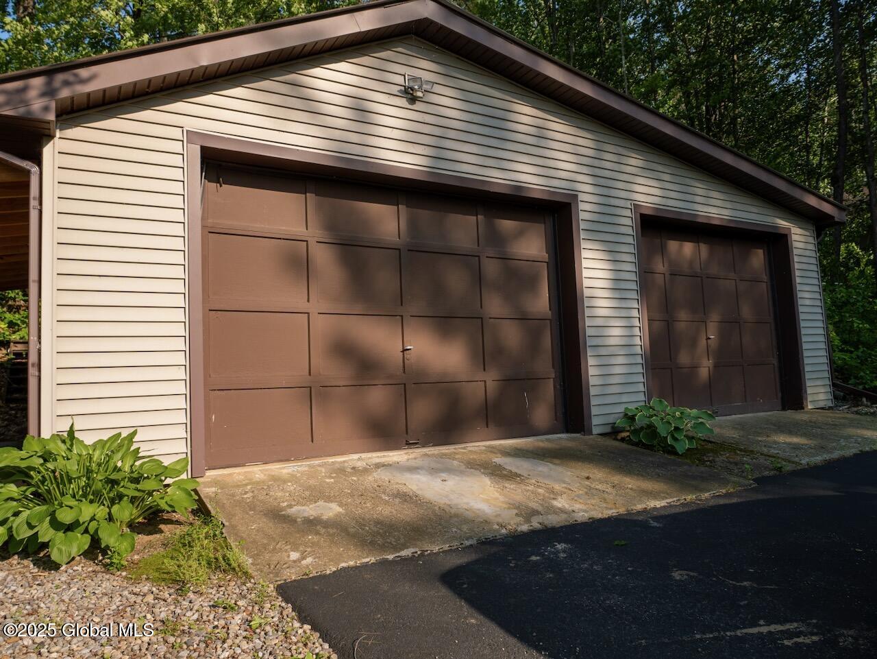 838 South Shore Road Edinburg, NY 12134 - Photo 54 of 68 49_exterior front of garage