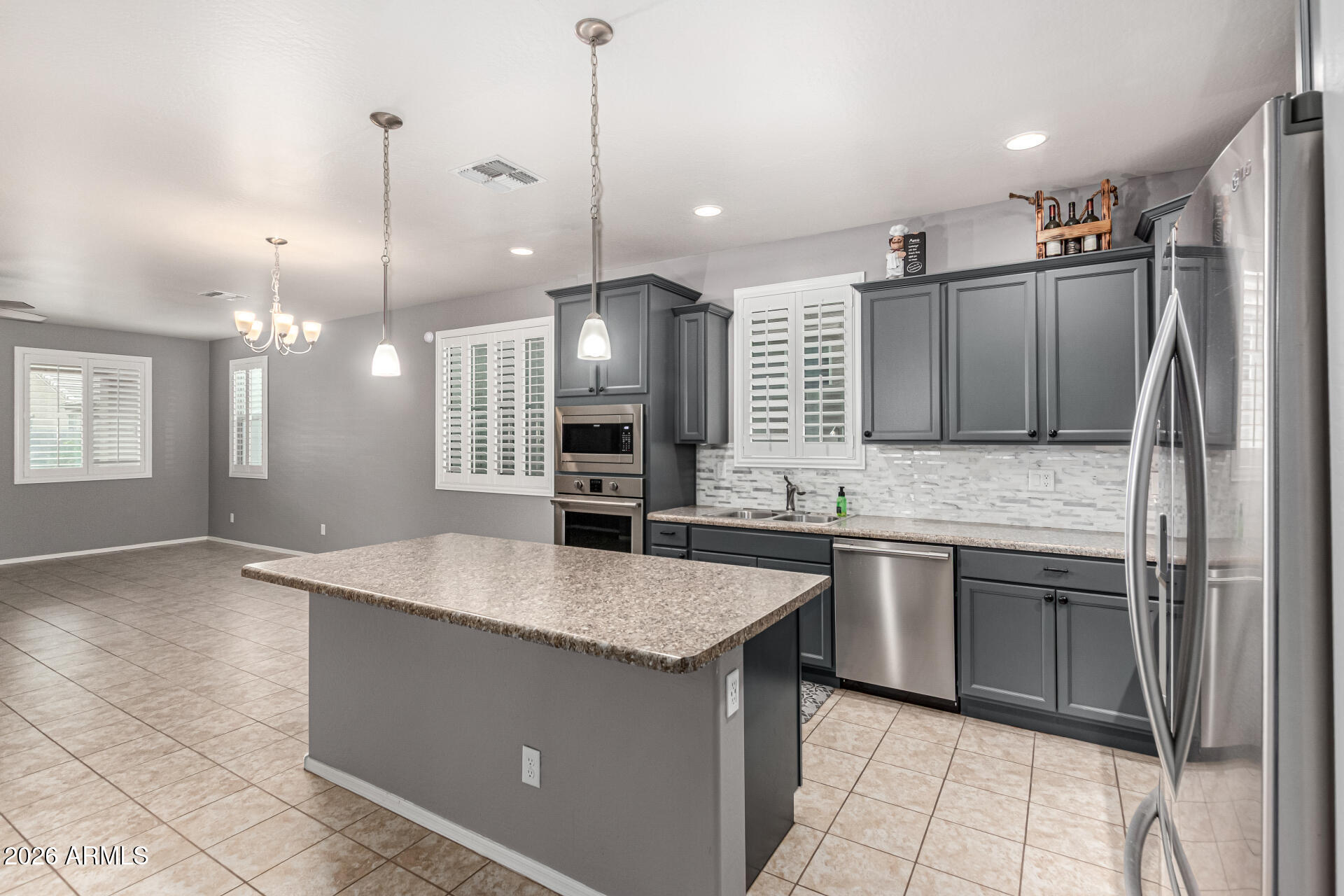 18431 West Williams Road Surprise, AZ 85387 - Photo 6 of 27 11 - Williams