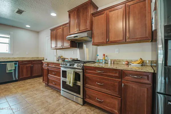 $602,000 | 17113 Spring Lake Drive East, Vancleave, MS 39565