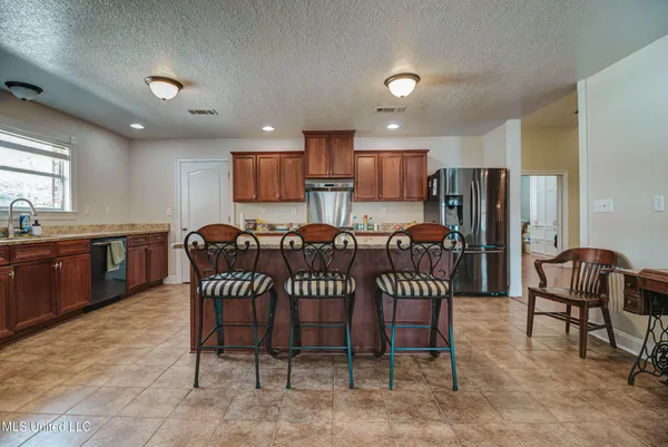 $602,000 | 17113 Spring Lake Drive East, Vancleave, MS 39565