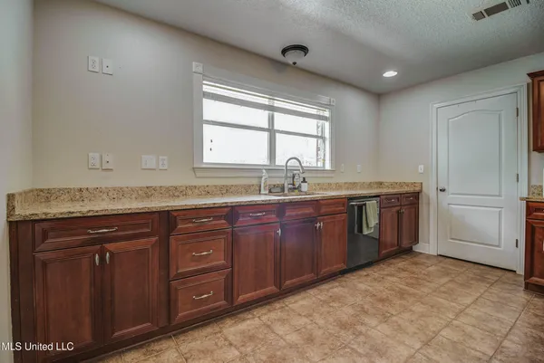 $602,000 | 17113 Spring Lake Drive East, Vancleave, MS 39565