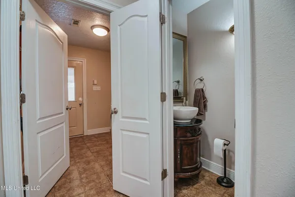 $602,000 | 17113 Spring Lake Drive East, Vancleave, MS 39565