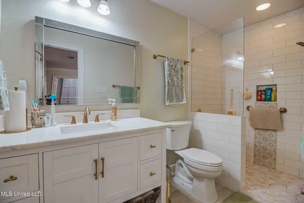 $602,000 | 17113 Spring Lake Drive East, Vancleave, MS 39565