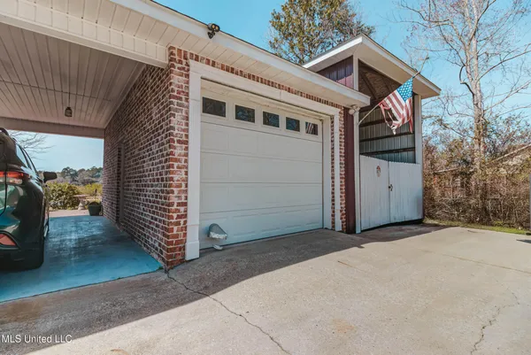 $602,000 | 17113 Spring Lake Drive East, Vancleave, MS 39565